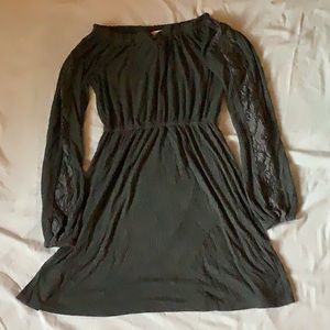 Love, Glam Girl grey dress, lacy sleeves